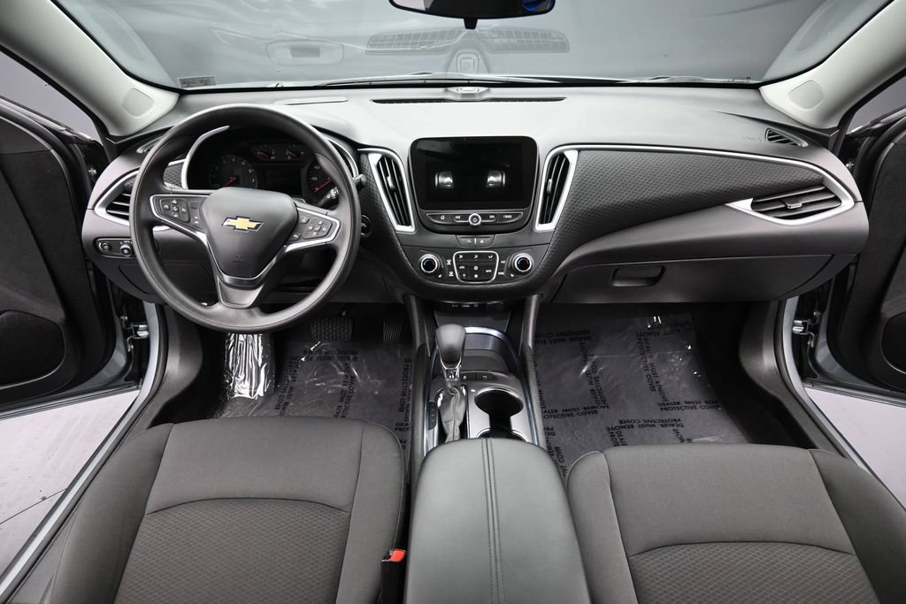 Certified 2025 Chevrolet Malibu LT FWD image 16