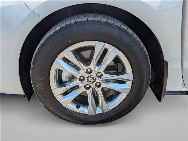 Used 2026 Toyota Sienna Limited AWD/4WD image 25