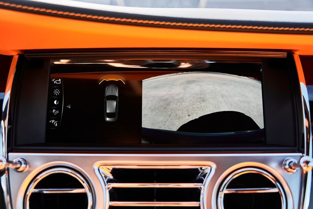 Used 2020 Rolls-Royce Wraith RWD image 67