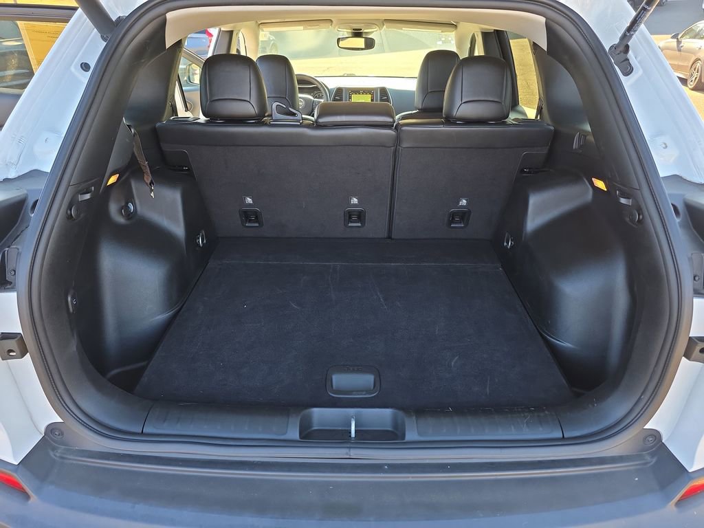 Used 2023 Jeep Cherokee Altitude Lux image 16