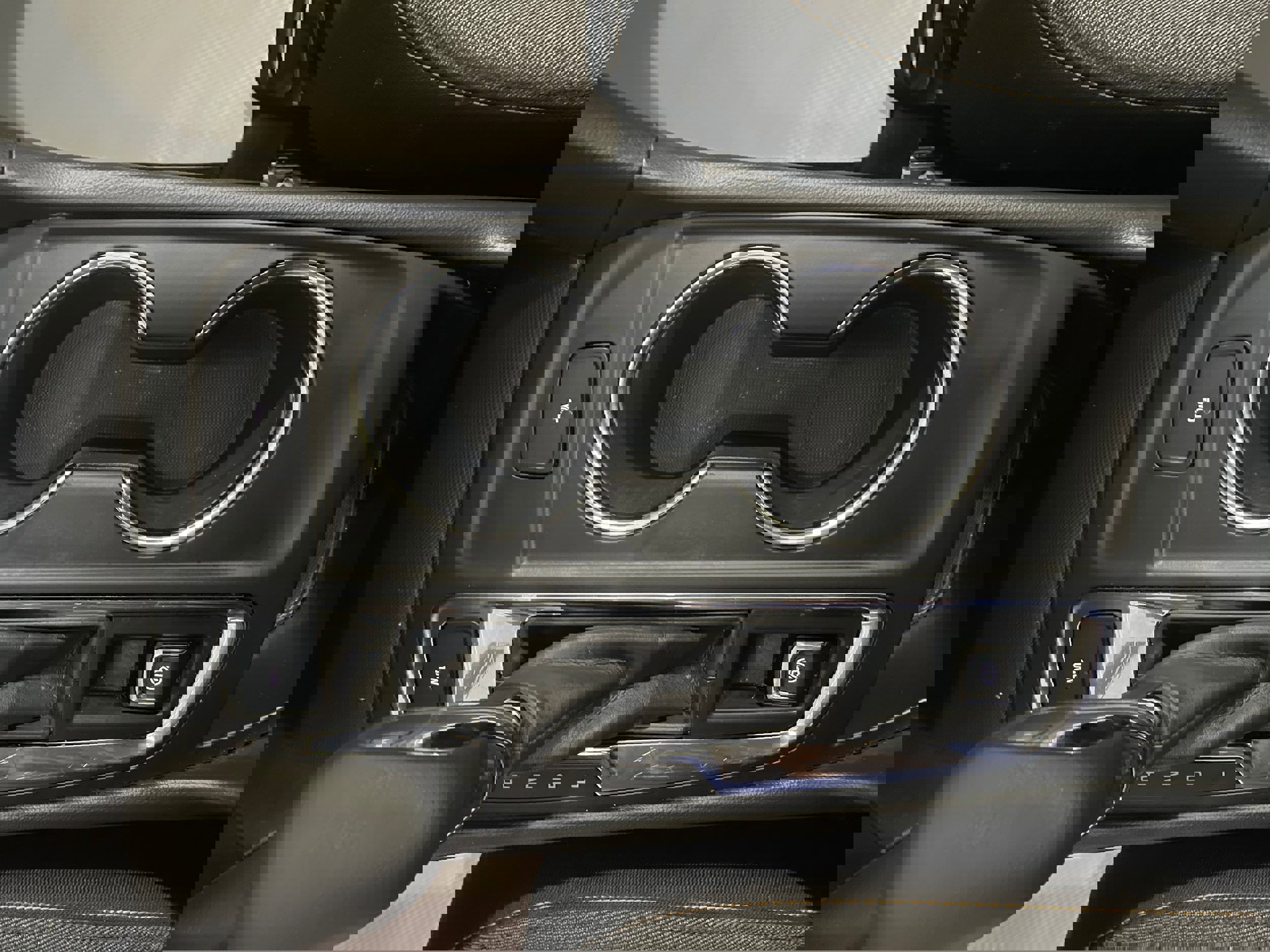 Used 2024 Chevrolet Equinox LT image 14