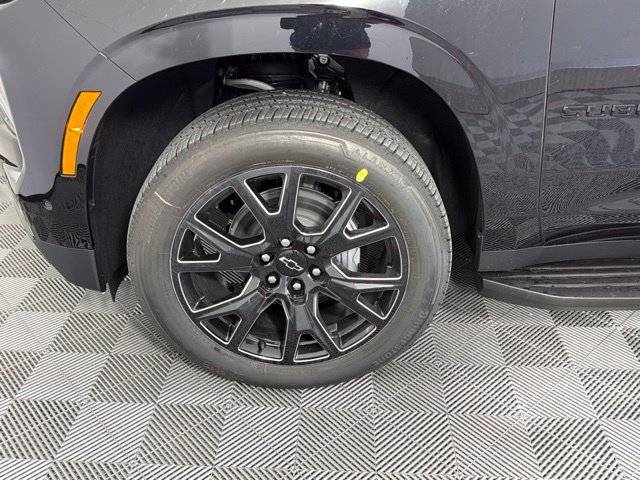New 2027 Chevrolet Suburban RST w/ Advanced Technology Package AWD/4WD image 11