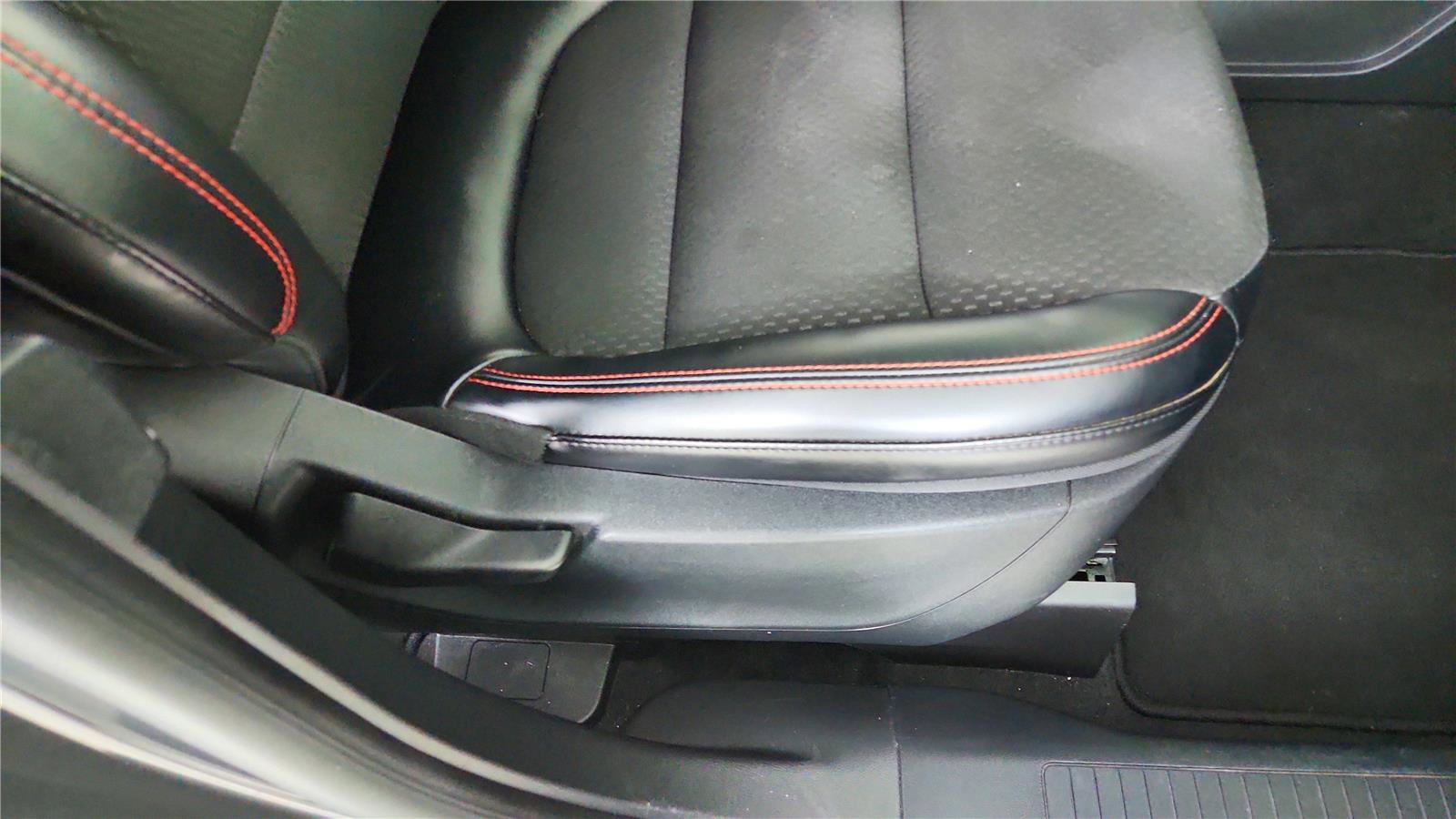 Used 2024 Ford Escape ST-Line image 37