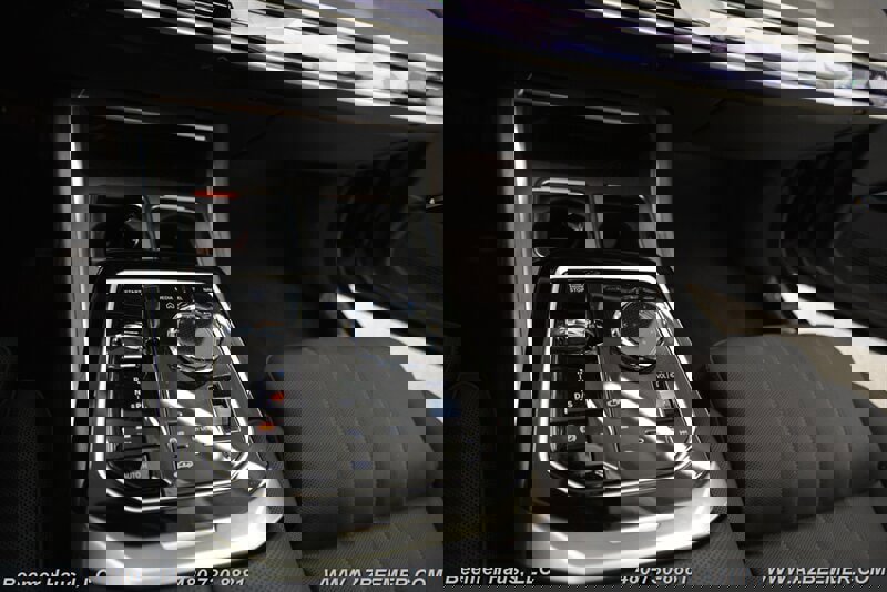 Used 2025 BMW 750e xDrive w/ Executive Package AWD/4WD image 35