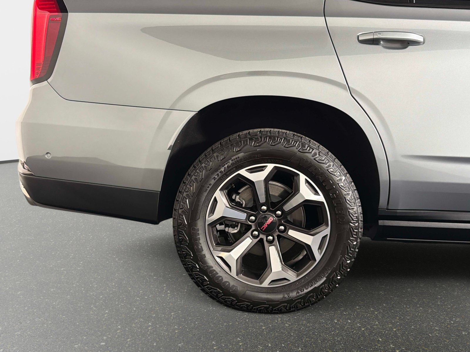 Used 2026 GMC Yukon AT4 Ultimate AWD/4WD image 18