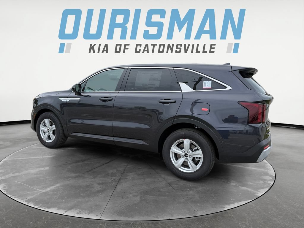 Used 2026 Kia Sorento LX FWD image 4