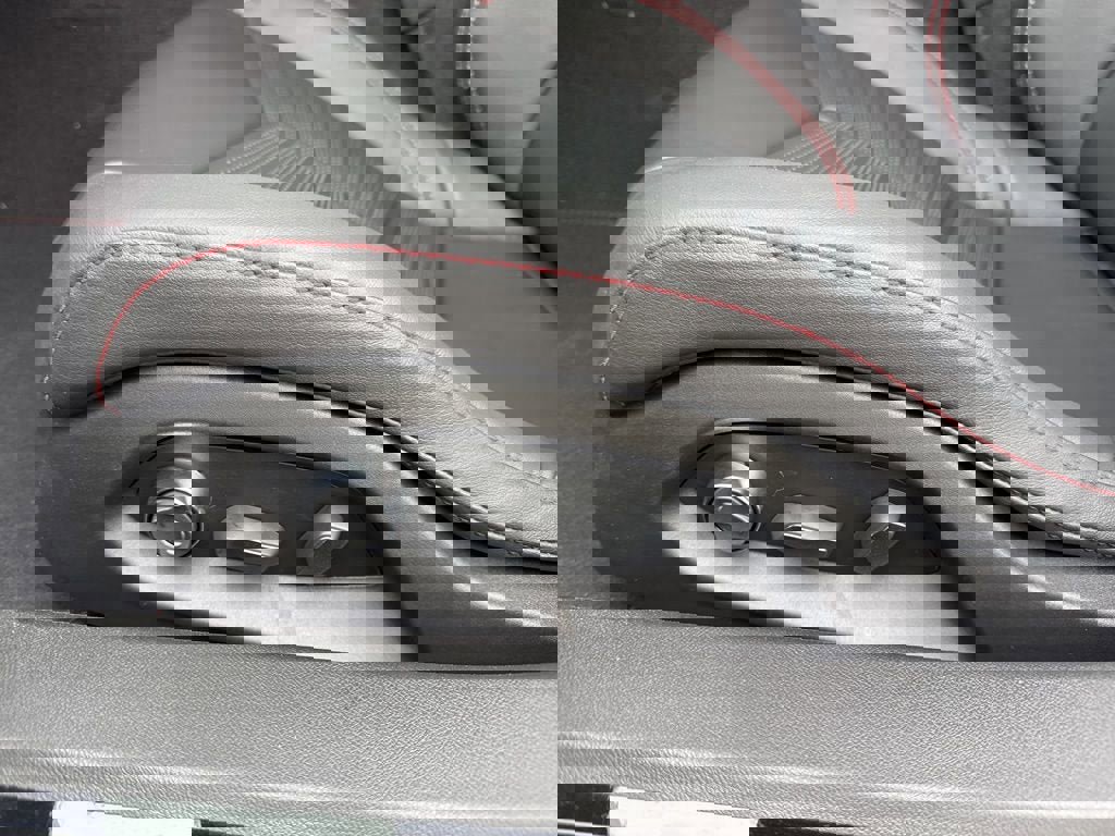 New 2026 Chevrolet Corvette Stingray Preferred Cpe w/ Z51 Performance Package image 21