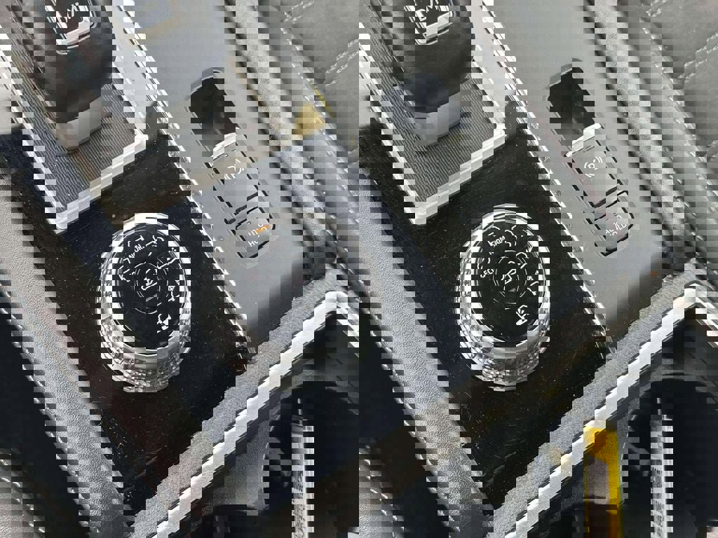 Used 2023 Mitsubishi Outlander SE image 31