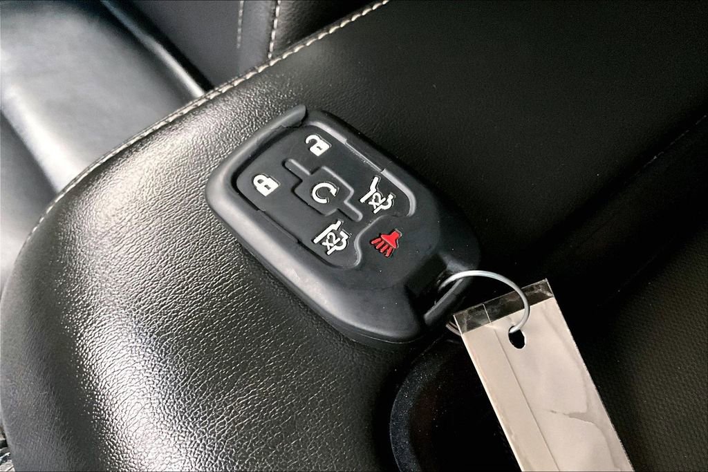 Used 2018 Chevrolet Tahoe LT w/ Luxury Package AWD/4WD image 12