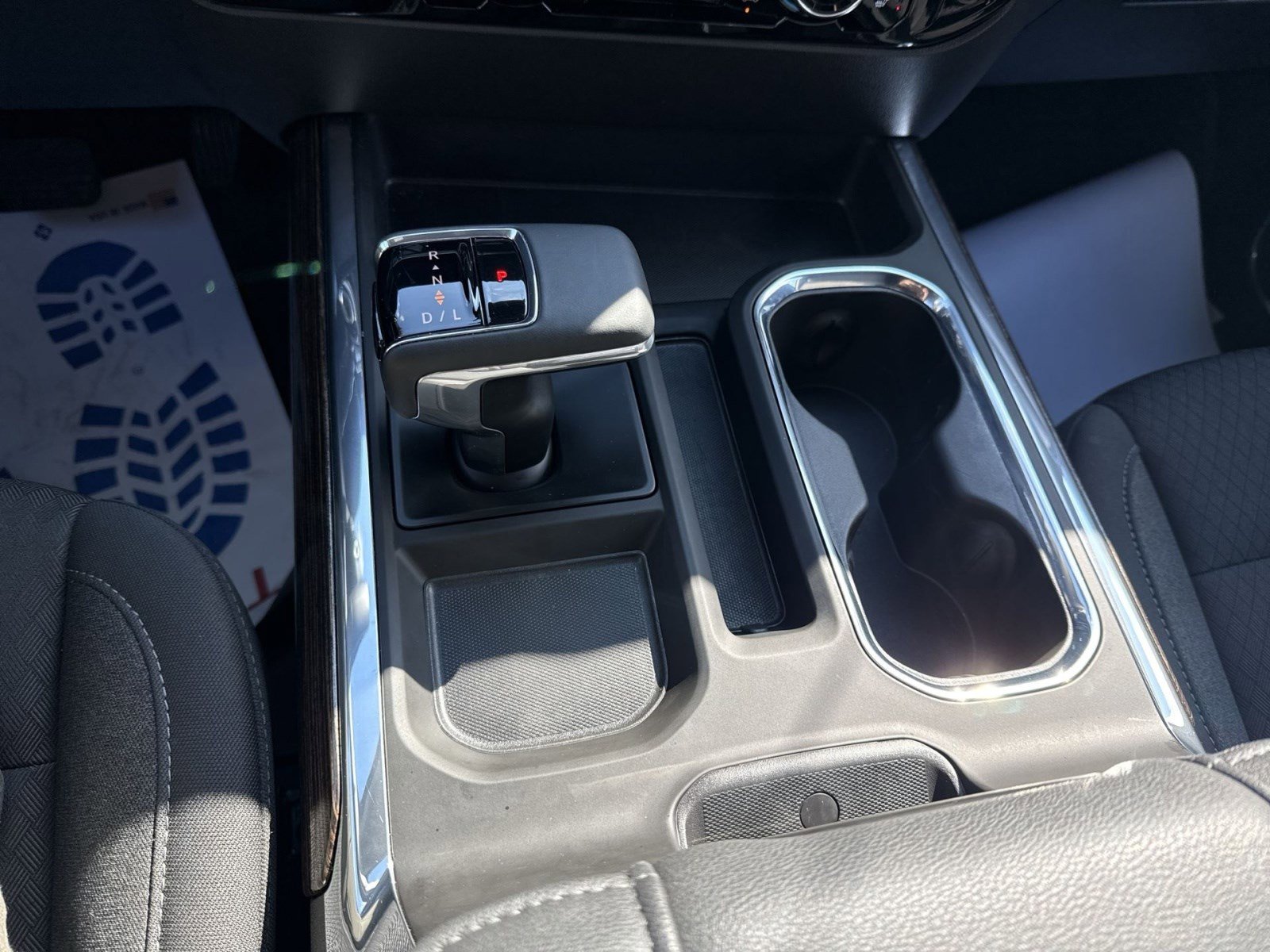 Used 2025 GMC Sierra 1500 Elevation image 21