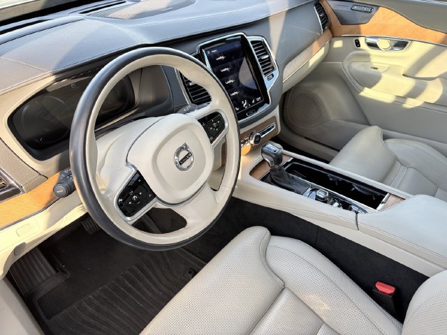 Used 2020 Volvo XC90 T6 Inscription w/ Protection Package Premier AWD/4WD image 8