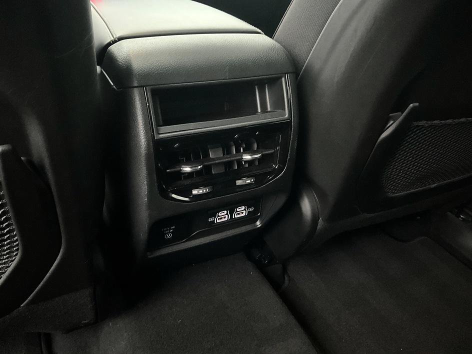 Used 2023 Jeep Grand Cherokee Altitude AWD/4WD image 30