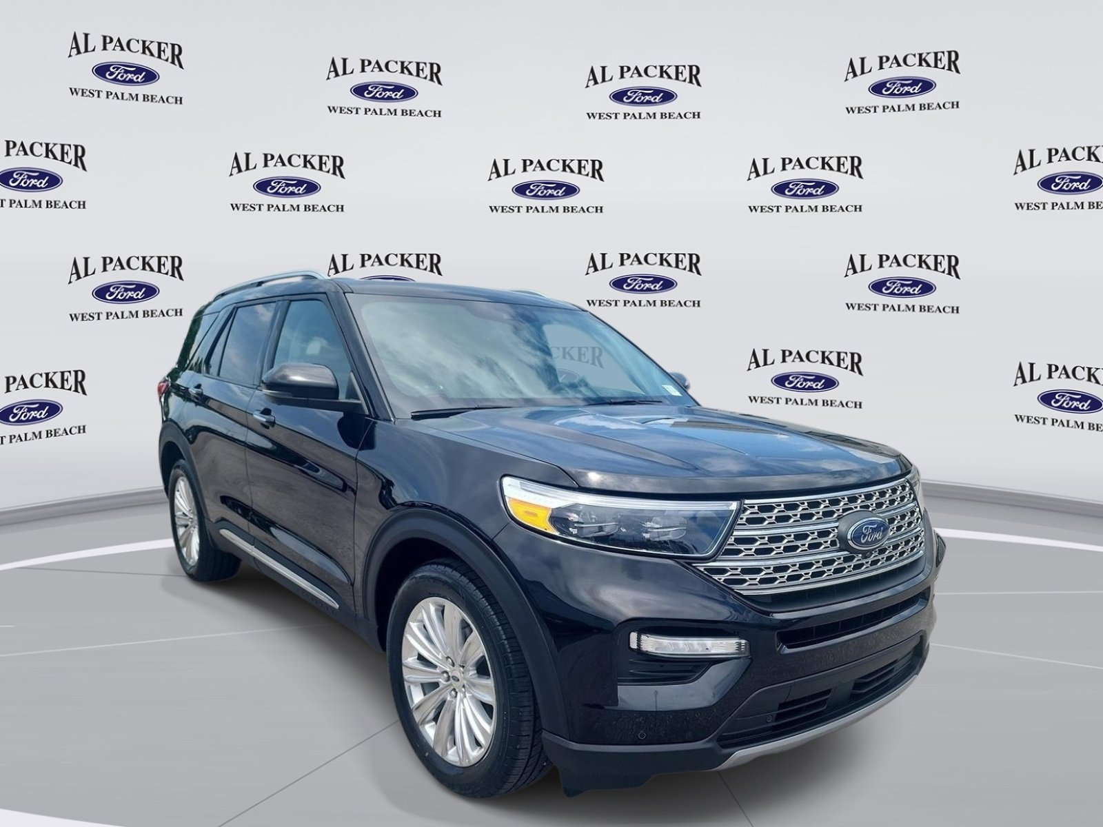 Used 2022 Ford Explorer Limited w/ Equipment Group 301A RWD image 7