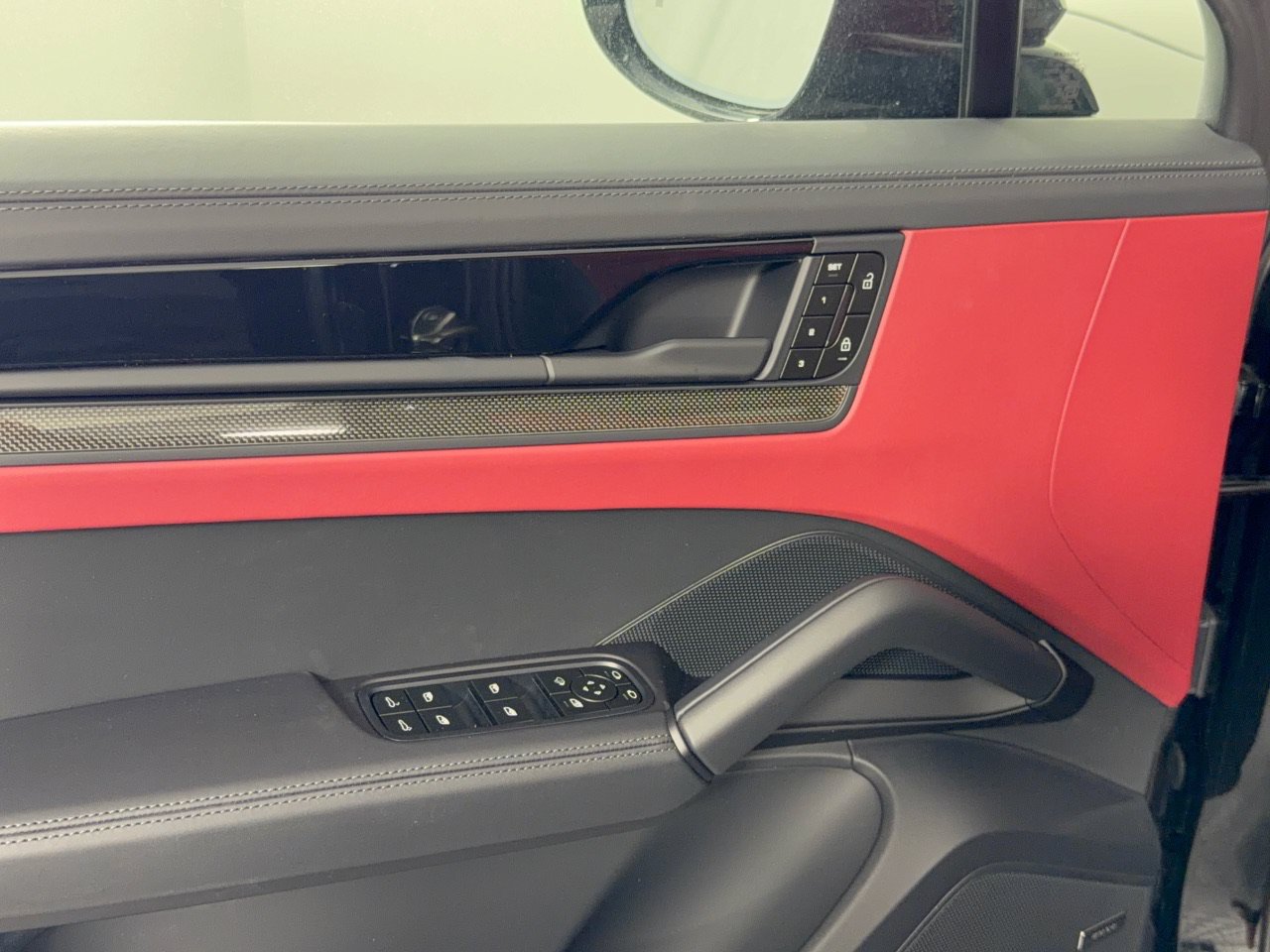 New 2026 Porsche Cayenne GTS AWD/4WD image 15