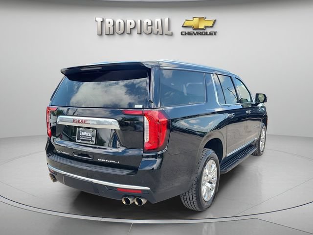 Used 2024 GMC Yukon XL Denali AWD/4WD image 3