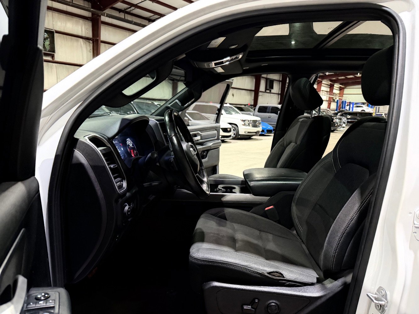 Used 2019 RAM 1500 Big Horn RWD image 13