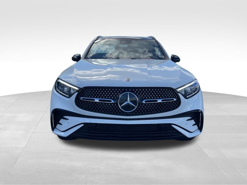 New 2026 Mercedes-Benz GLC 300 4MATIC image 3