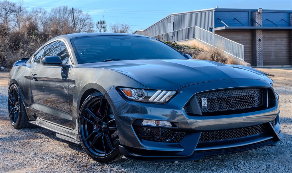 Used 2016 Ford Mustang Shelby GT350 w/ Track Package image 7