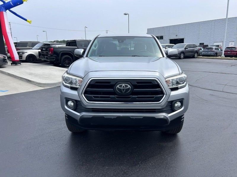 Used 2018 Toyota Tacoma SR5 image 2