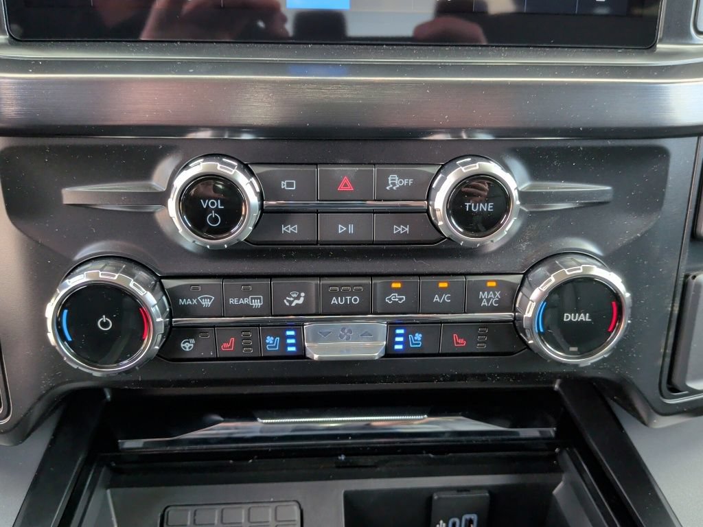 New 2026 Ford F350 Lariat w/ FX4 Off-Road Package AWD/4WD image 31