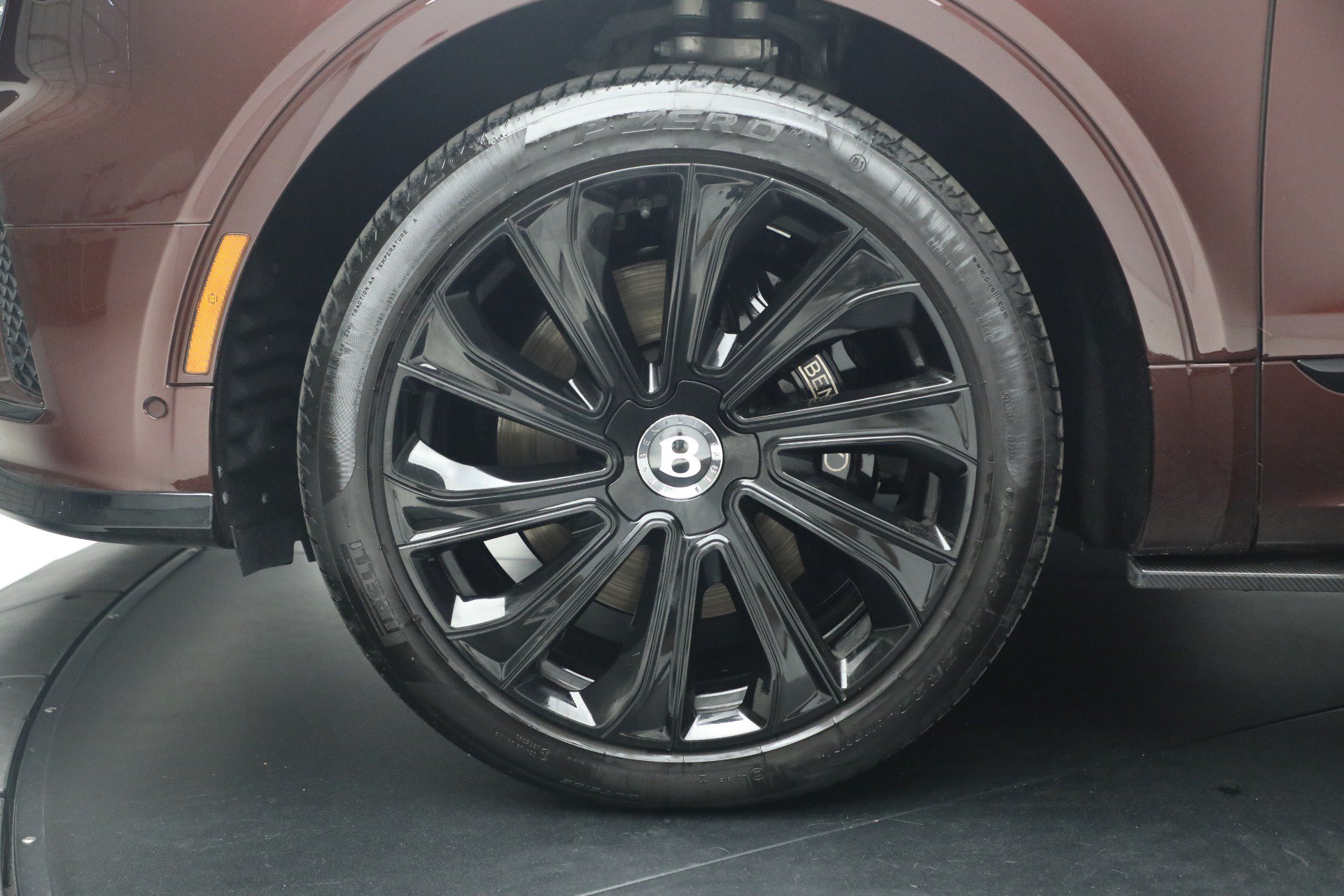 Certified 2024 Bentley Bentayga Extended Wheelbase AWD/4WD image 14