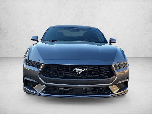 Used 2025 Ford Mustang Coupe RWD image 2