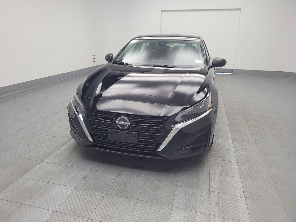 Used 2024 Nissan Altima 2.5 SV image 15