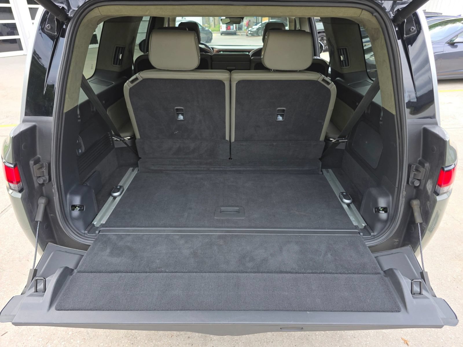 Used 2023 Rivian R1S Launch Edition Quad AWD/4WD image 39