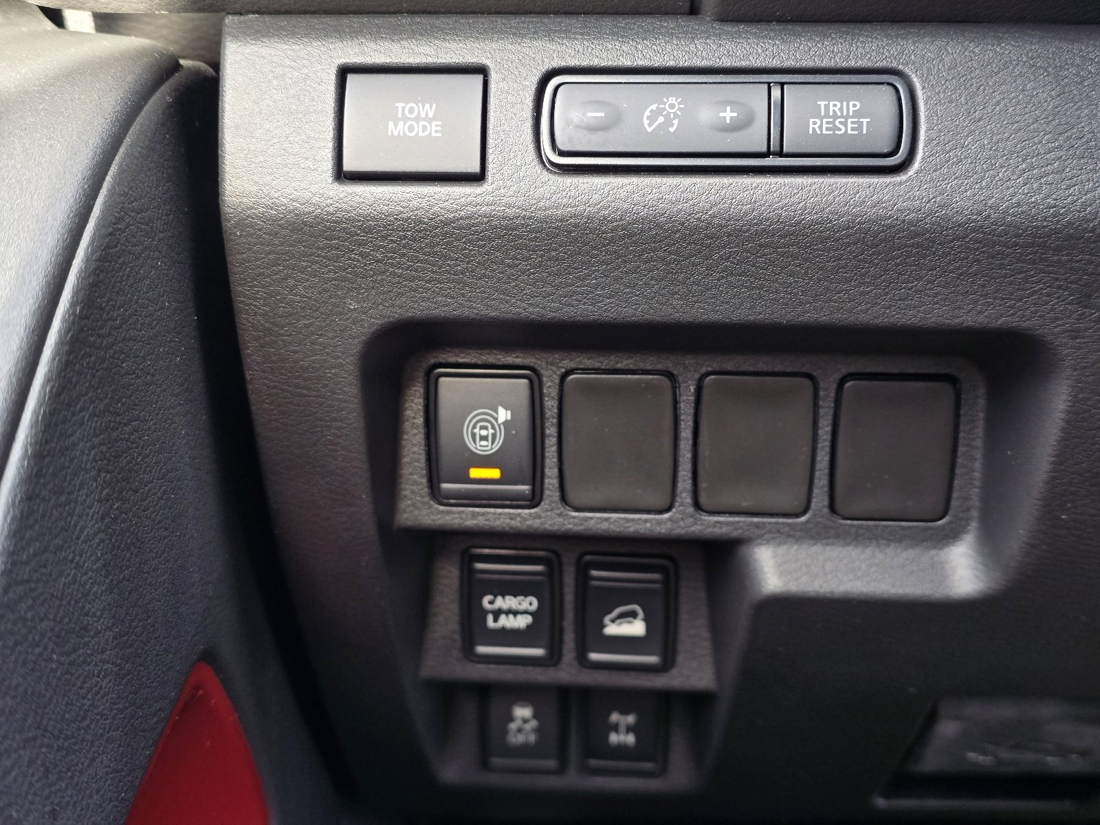 Used 2025 Nissan Frontier PRO-4X image 22