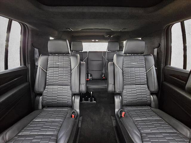 Used 2022 Cadillac Escalade ESV Premium Luxury Platinum RWD image 14