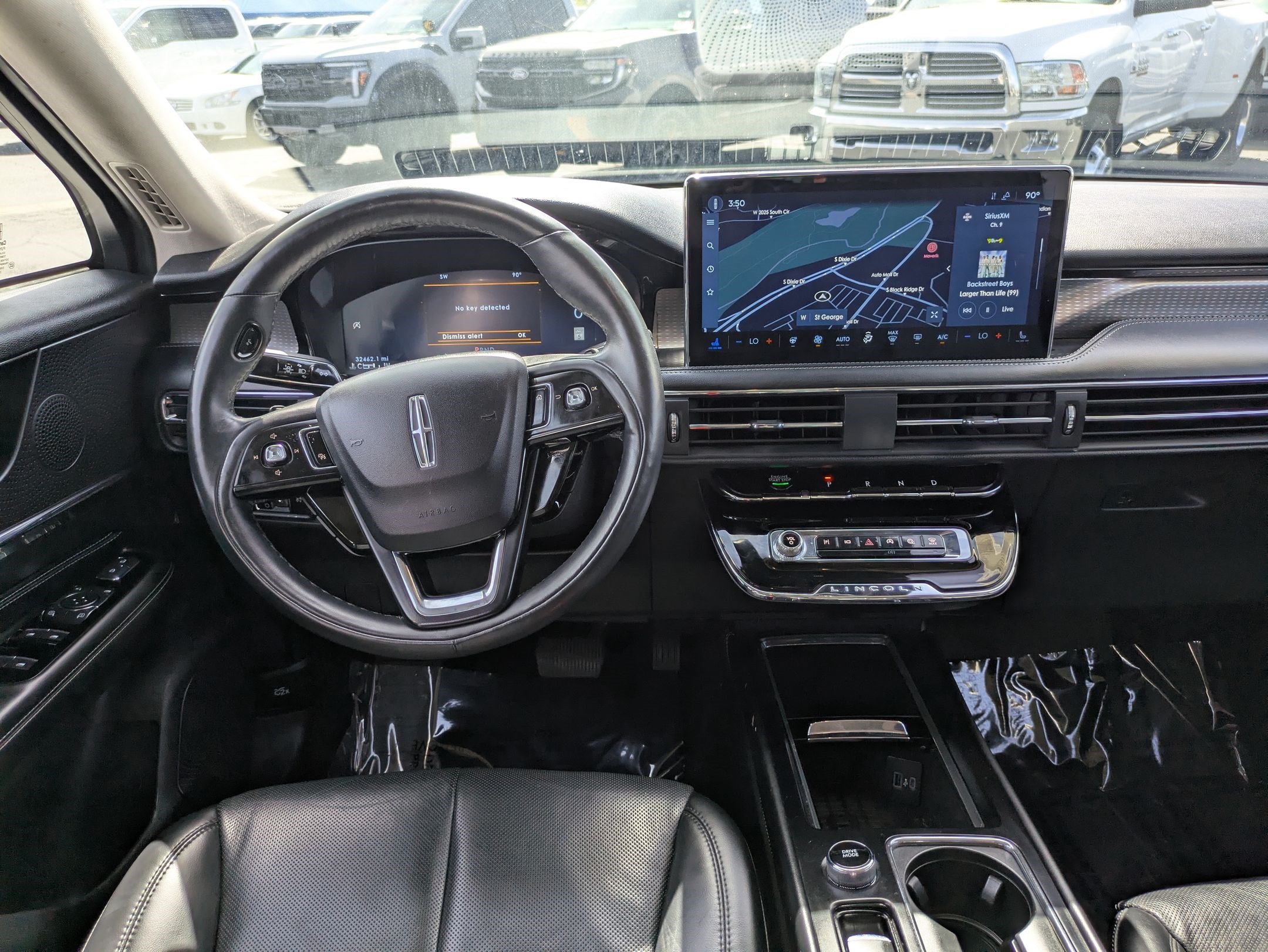 Used 2023 Lincoln Corsair Reserve w/ Equipment Group 201A AWD/4WD image 29