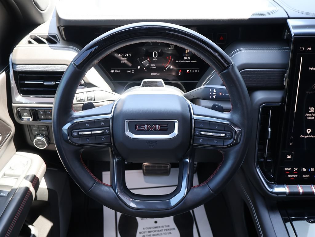 Certified 2025 GMC Yukon AT4 Ultimate AWD/4WD image 17