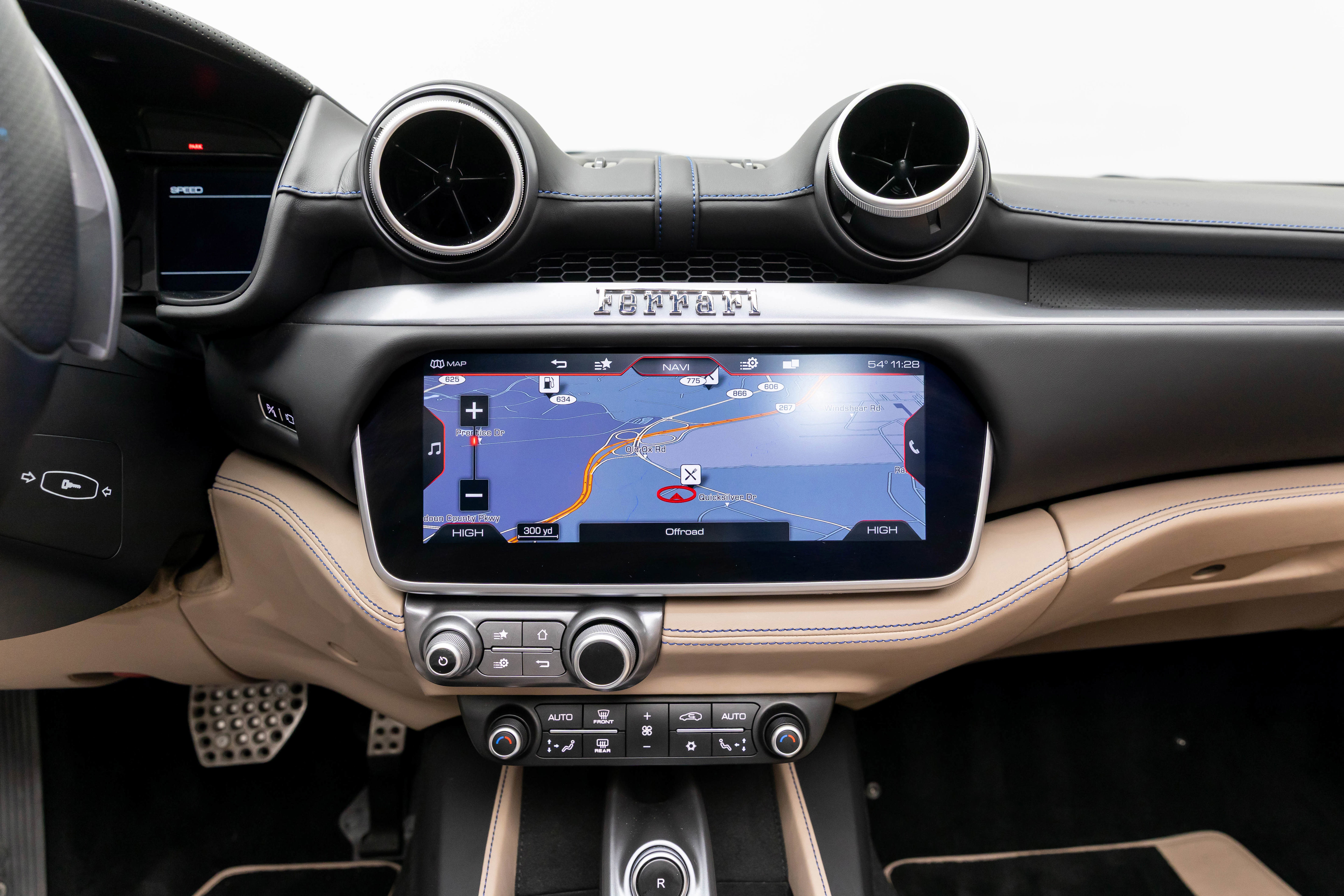 Certified 2019 Ferrari Portofino image 30