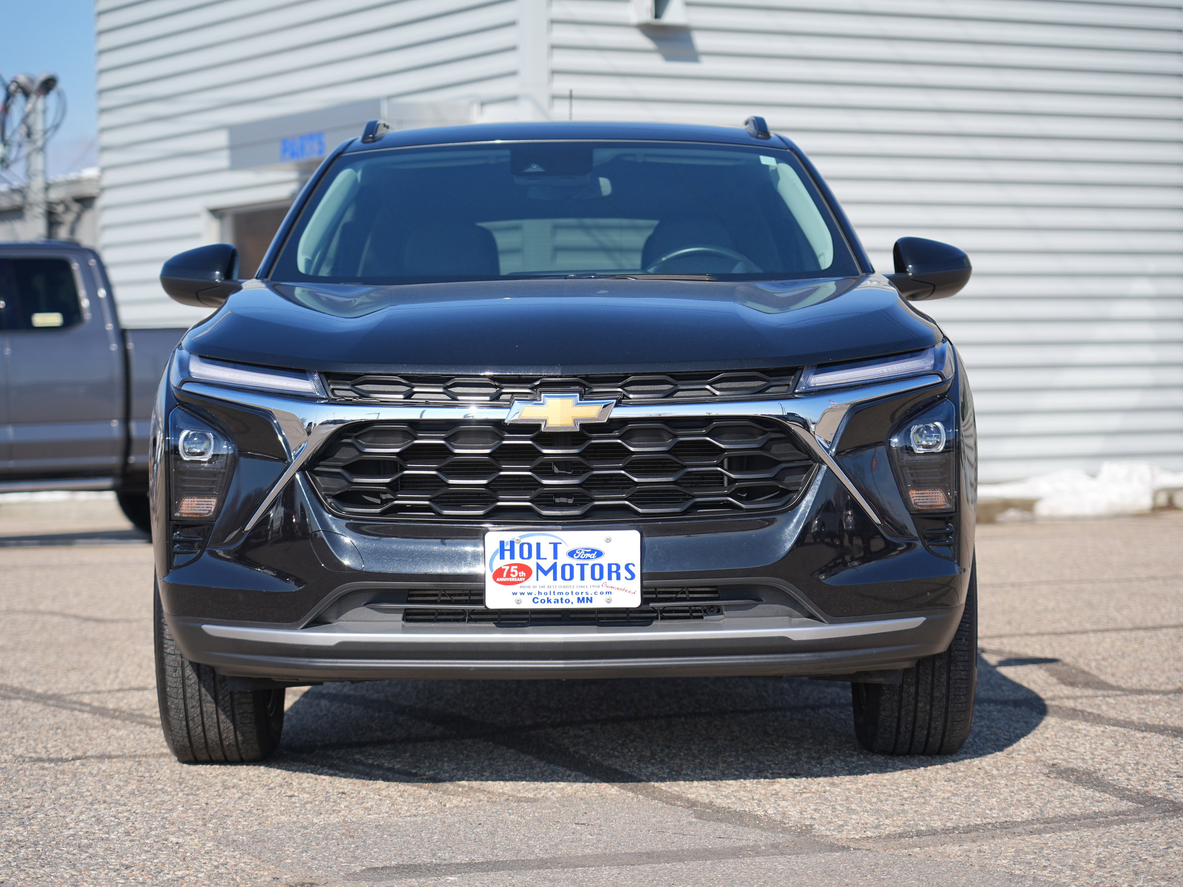 Used 2024 Chevrolet Trax LT w/ LT Convenience Package image 9