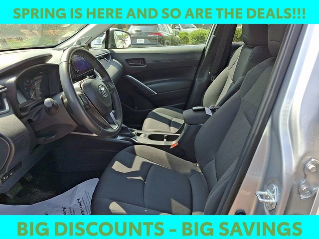 Certified 2024 Toyota Corolla Cross LE w/ Moonroof Package image 14