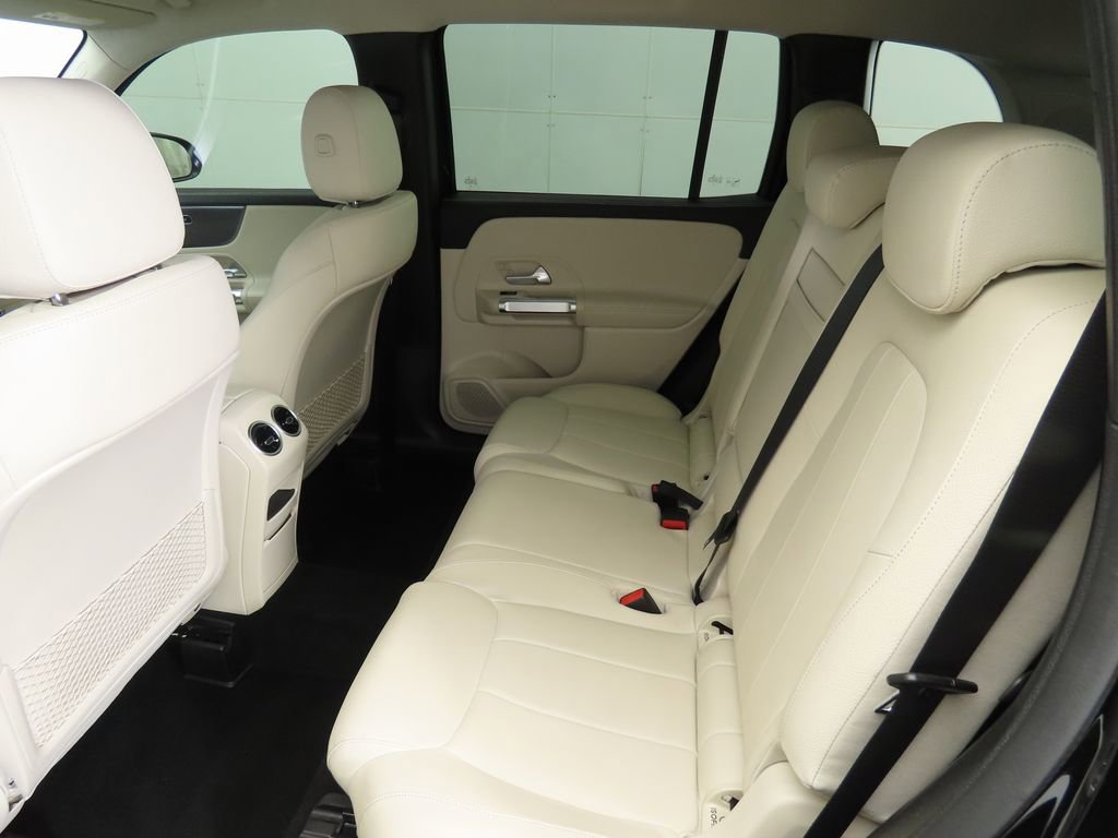 Used 2022 Mercedes-Benz GLB 250 image 19