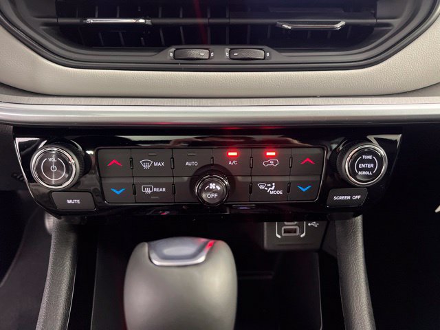 New 2026 Jeep Compass Limited w/ Sun, Sound & Navigation Group AWD/4WD image 22