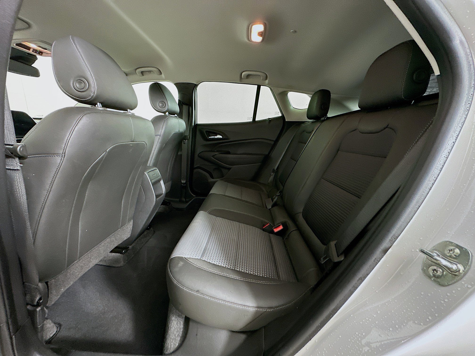 Used 2025 Chevrolet Trax LT image 26