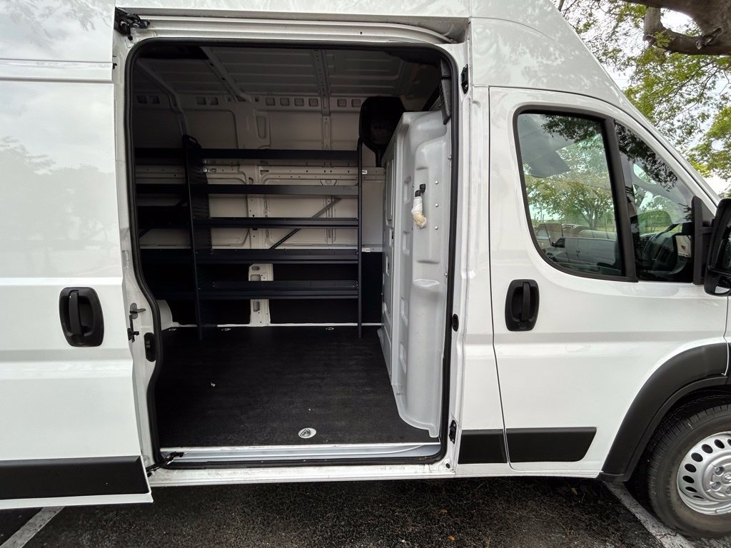 Used 2024 RAM ProMaster 3500 w/ Convenience Group FWD image 27