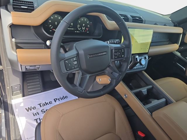 New 2026 Land Rover Defender 130 X-Dynamic SE image 13