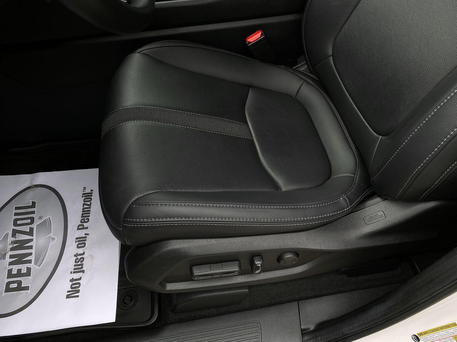 Used 2023 Honda Pilot Touring image 11