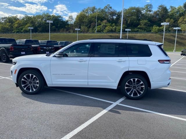 New 2025 Jeep Grand Cherokee L Overland w/ Trailer Tow Package AWD/4WD image 3