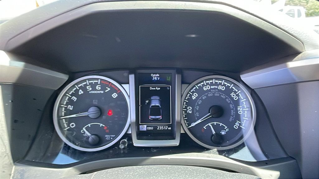 Certified 2022 Toyota Tacoma SR5 RWD image 24
