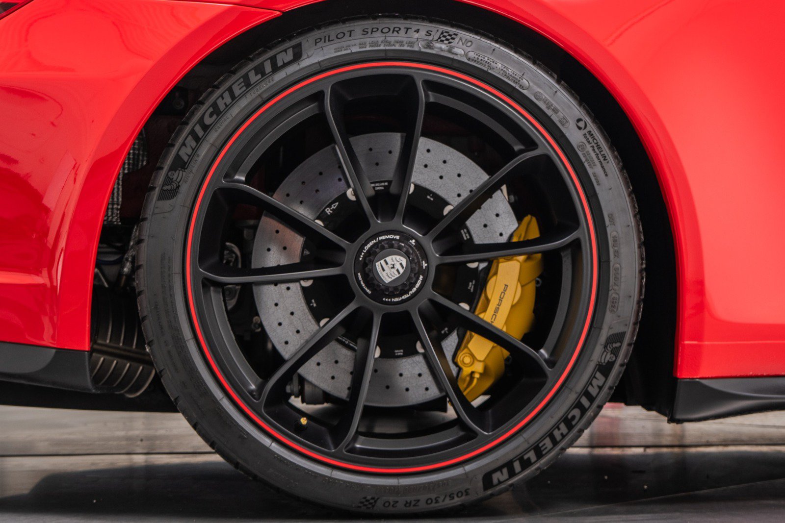 Used 2019 Porsche 911 Speedster RWD image 52