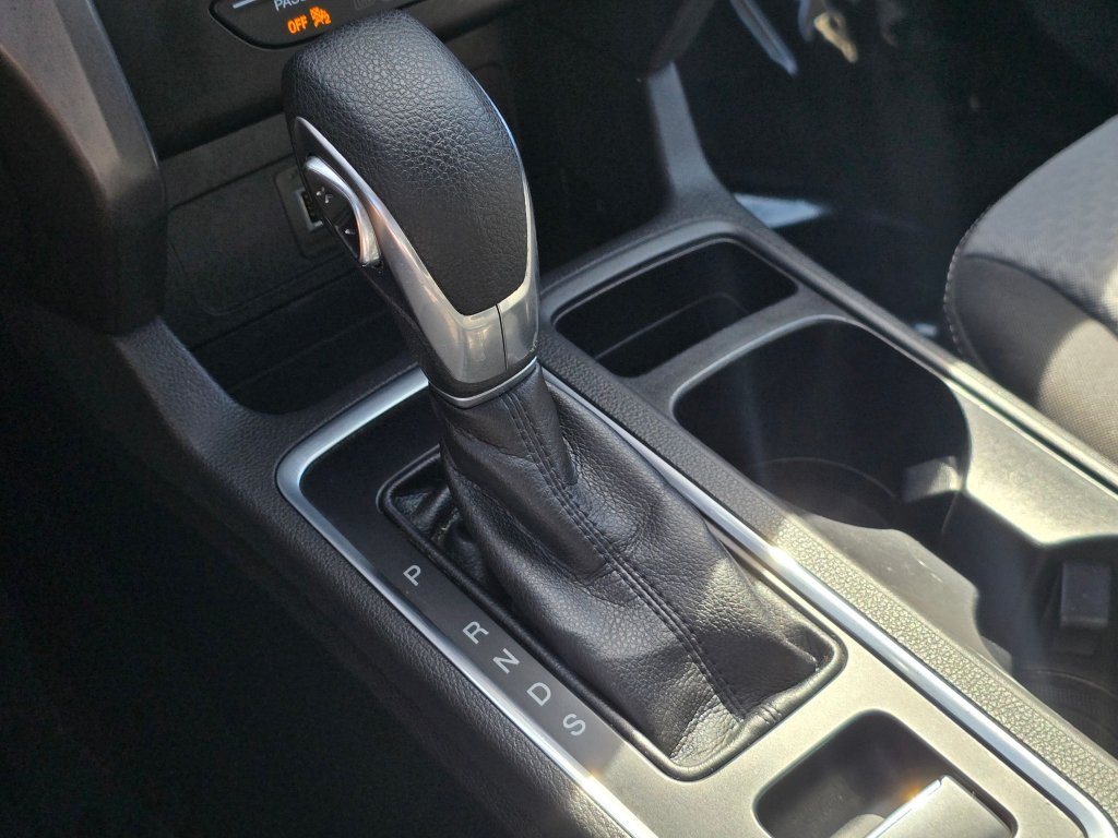 Used 2018 Ford Escape SE FWD image 14