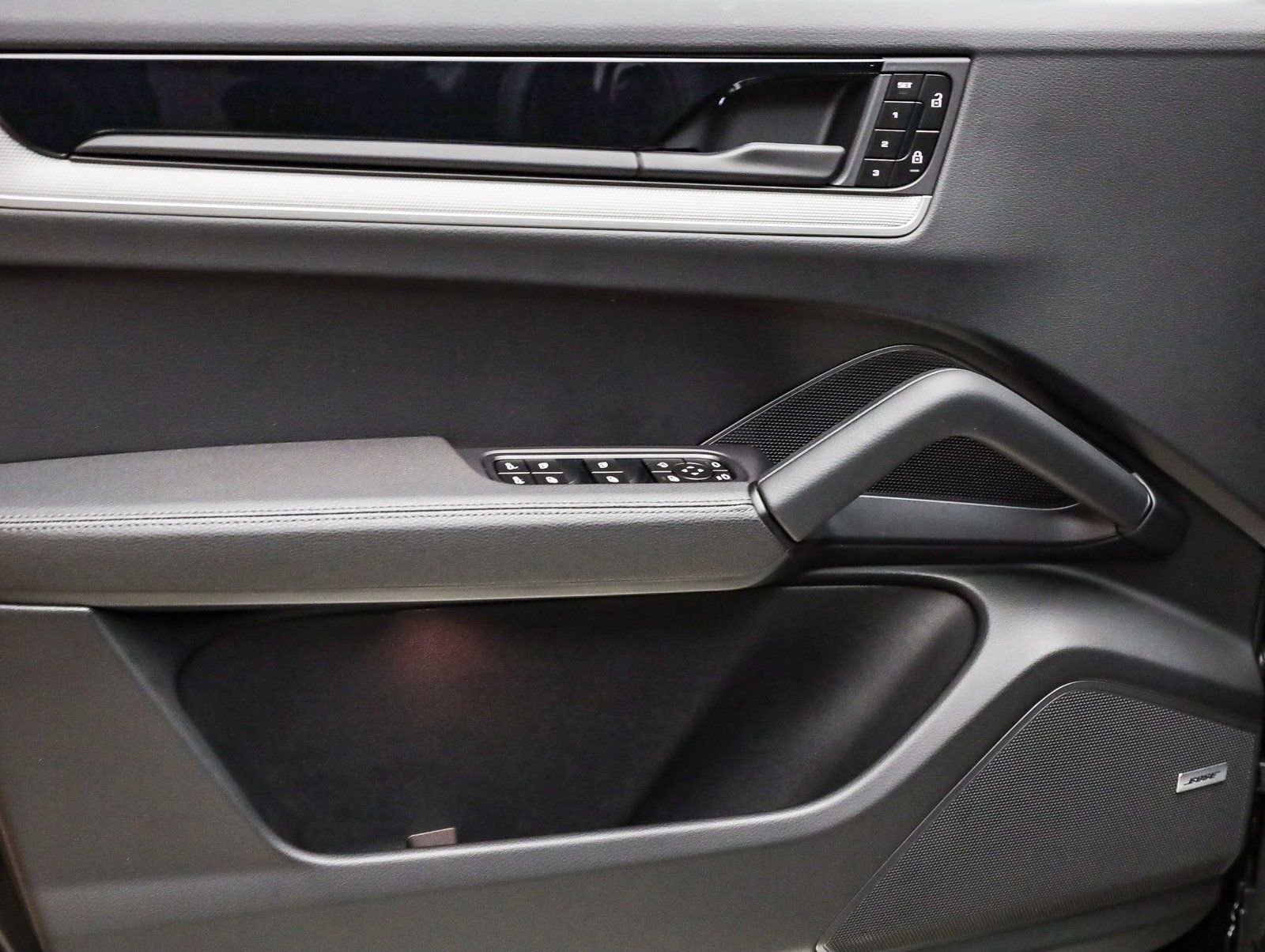 Certified 2026 Porsche Cayenne image 23