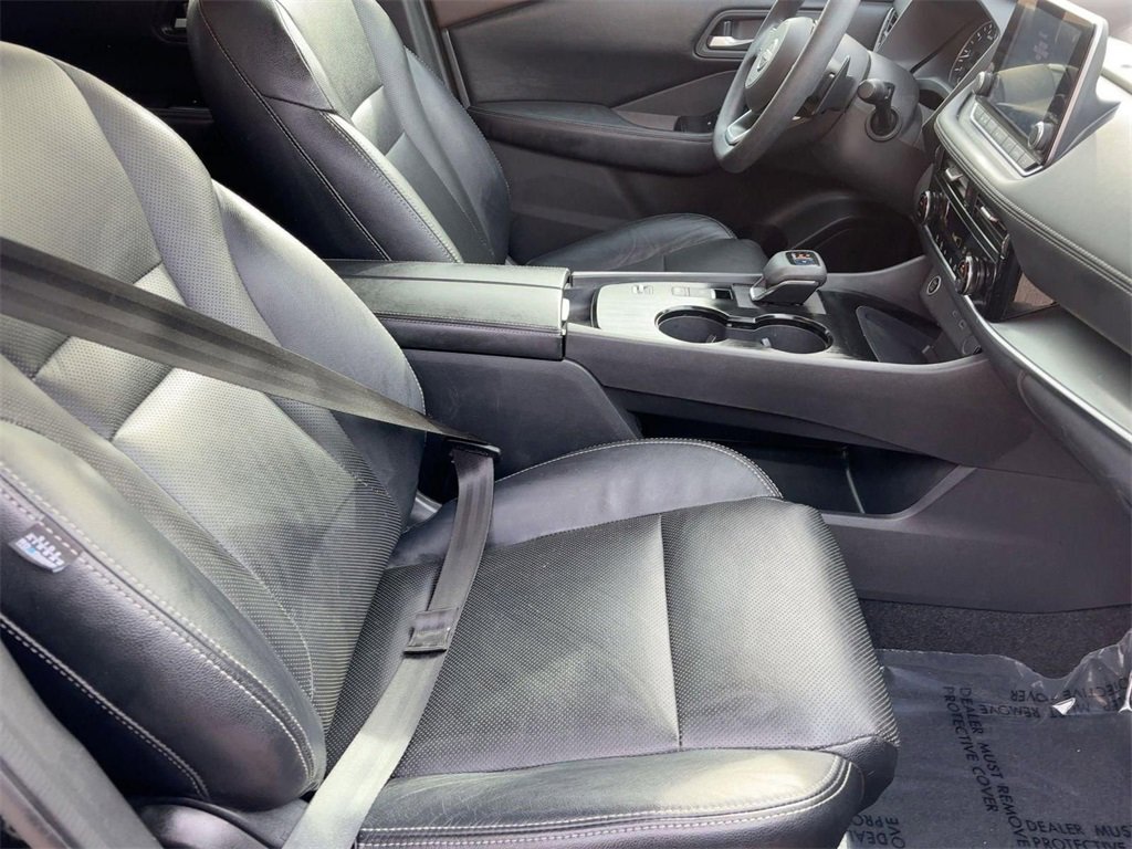 Used 2022 Nissan Rogue SV image 29