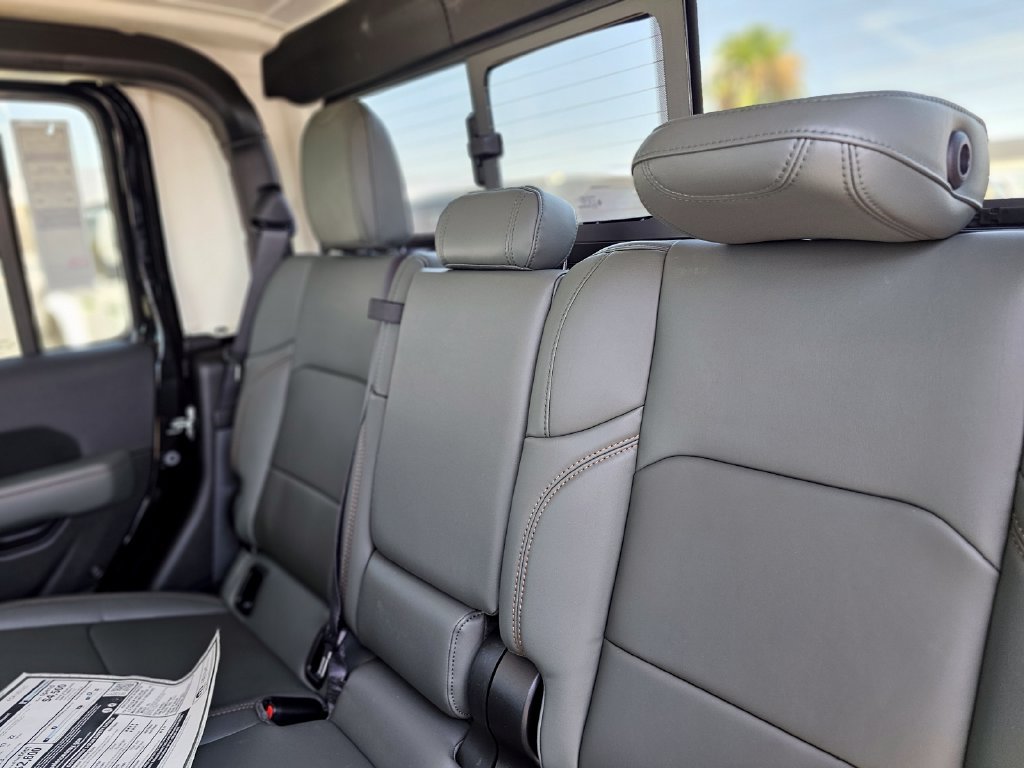 New 2026 Jeep Gladiator Mojave AWD/4WD image 24