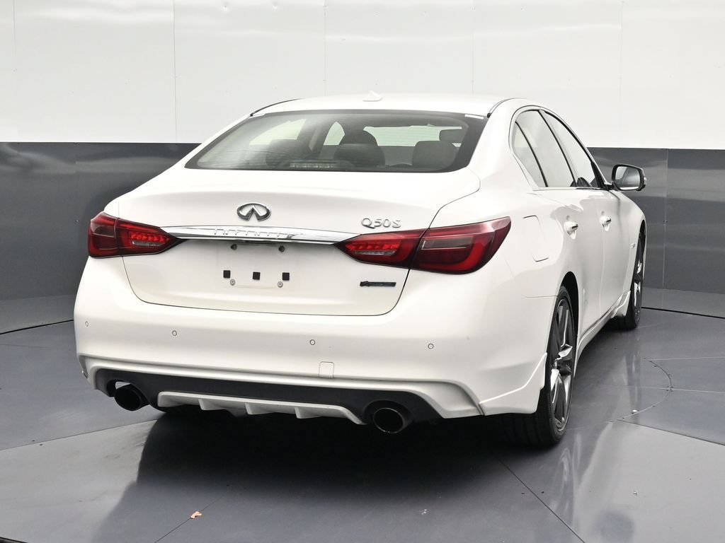 Used 2019 INFINITI Q50 Signature Edition w/ Cargo Package (L96) RWD image 2