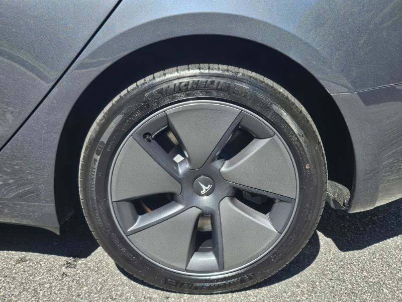Used 2023 Tesla Model 3 Standard Range RWD image 19